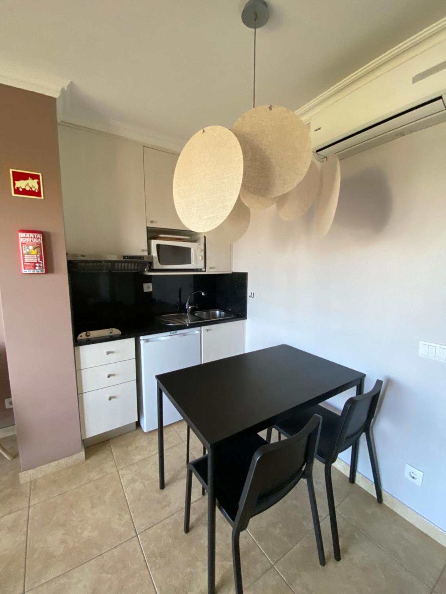 Ocean Breeze Apartment Portimao Exterior photo