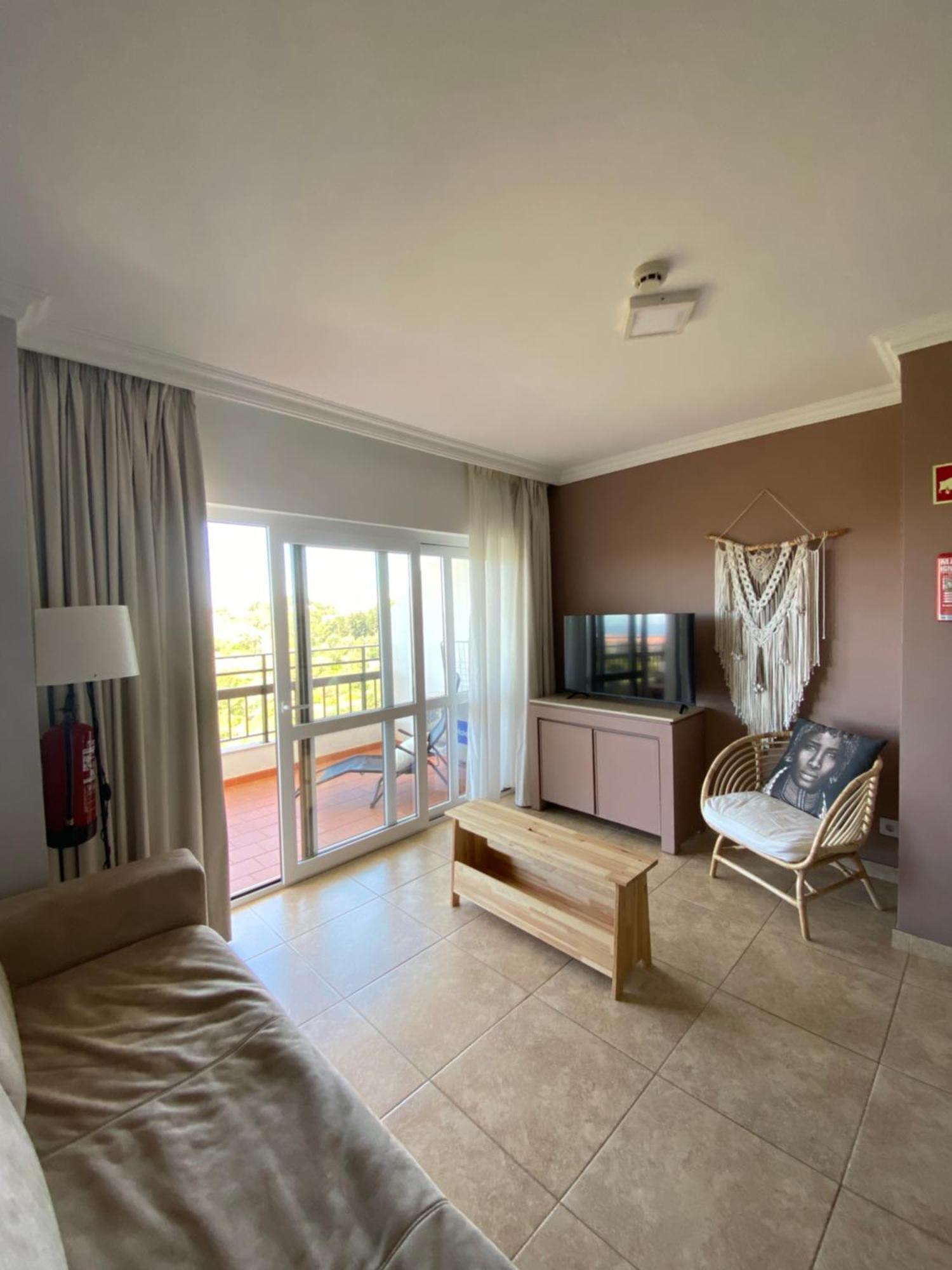 Ocean Breeze Apartment Portimao Exterior photo